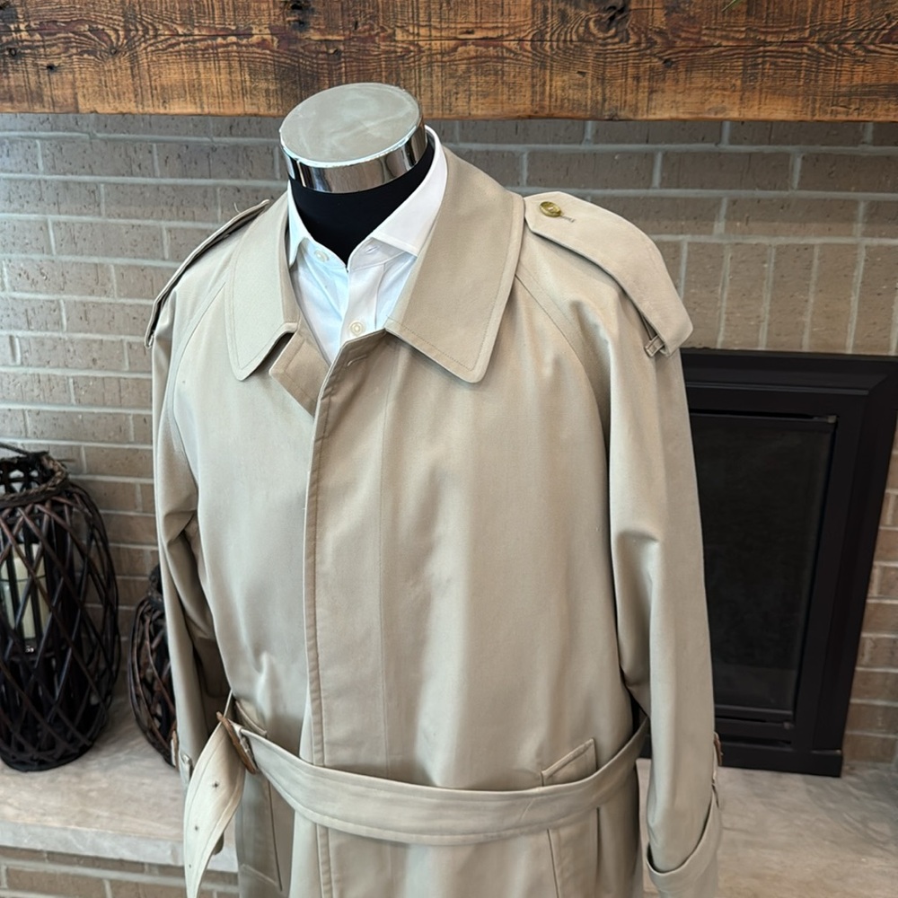VINTAGE Burberry mens 48 tan cotton blend classic belted trench overcoat - Picture 2 of 11